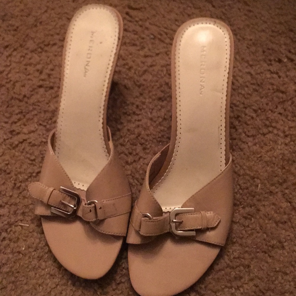 MERONA heels